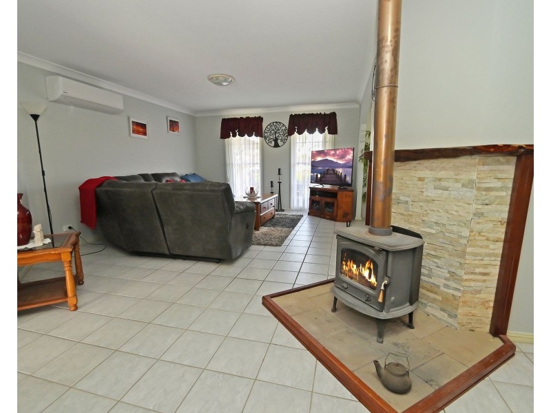 50 Hollingsworth Crescent, Callala Bay NSW 2540