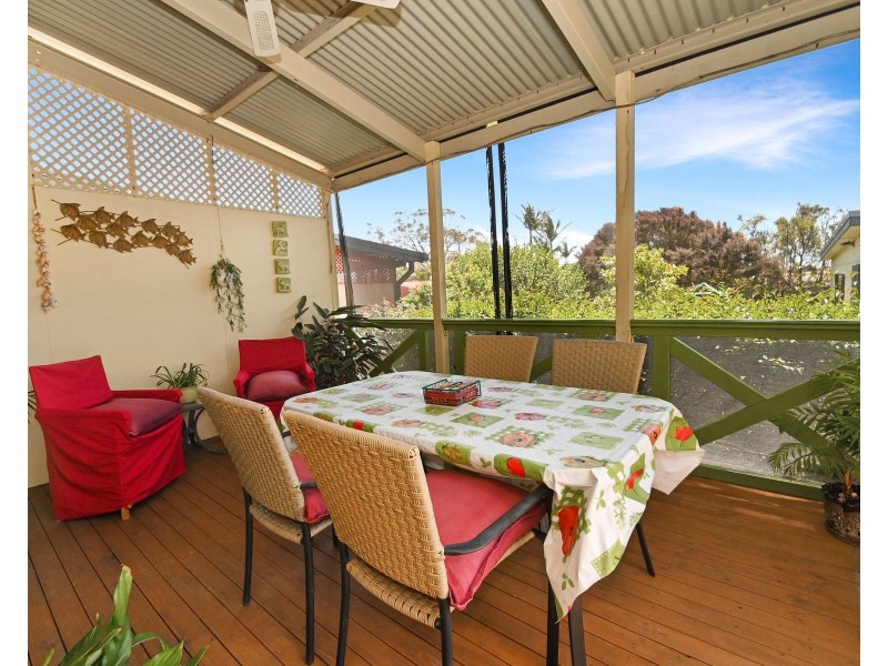 18 Carlton Crescent, Culburra Beach NSW 2540