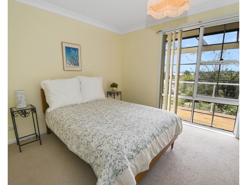 8 Ophir Street, Orient Point NSW 2540
