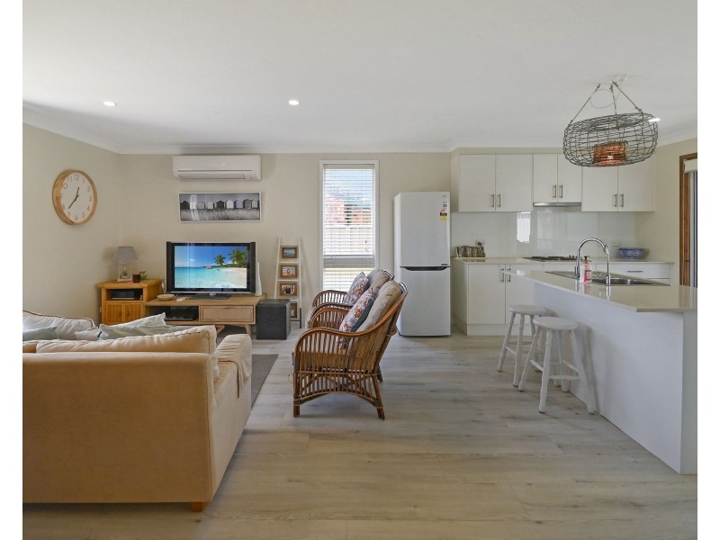 4 Mowbray Road, Culburra Beach NSW 2540