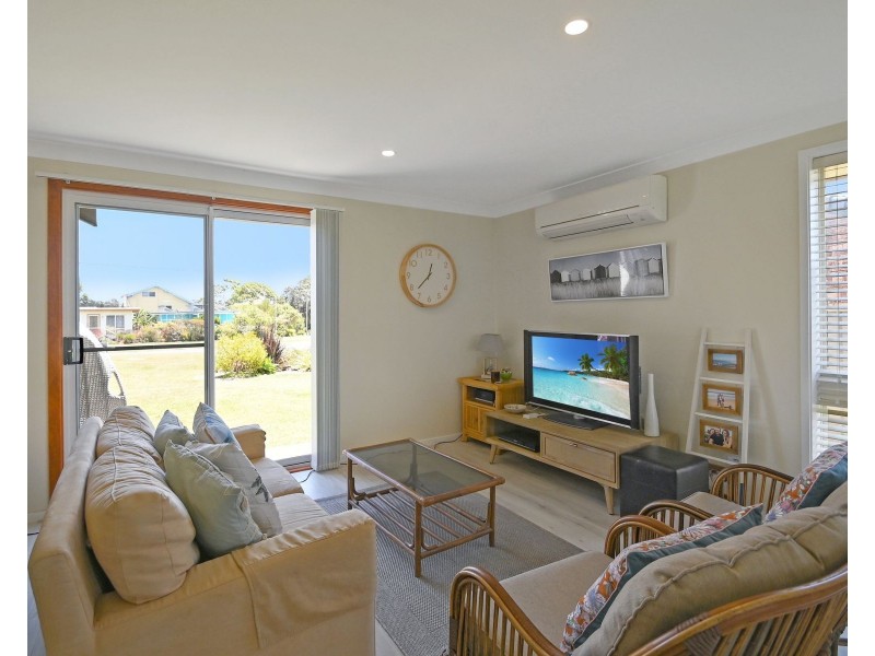 4 Mowbray Road, Culburra Beach NSW 2540