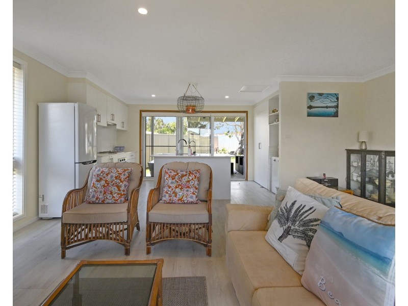 4 Mowbray Road, Culburra Beach NSW 2540