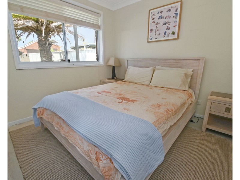 4 Mowbray Road, Culburra Beach NSW 2540