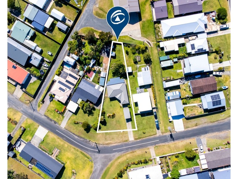 4 Mowbray Road, Culburra Beach NSW 2540