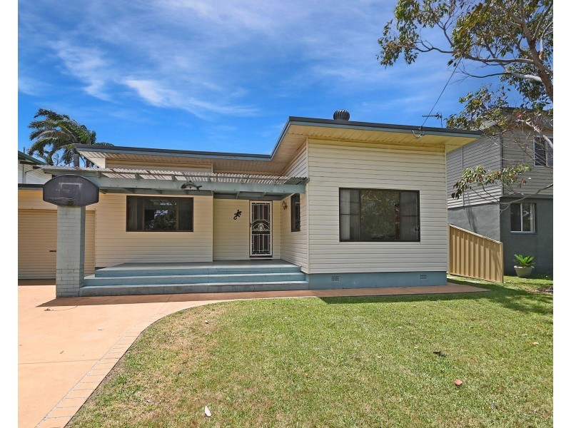 22  Addison Road, Culburra Beach NSW 2540