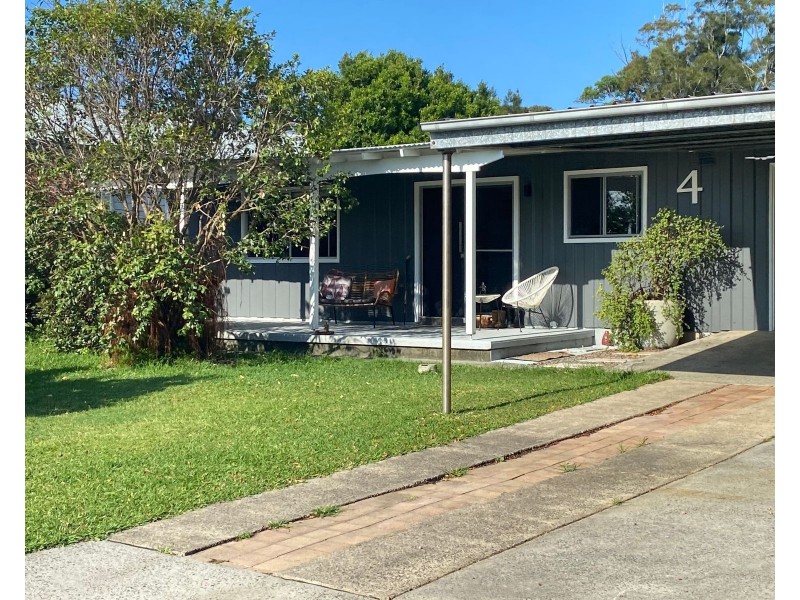 4 Gerringong Street, Currarong NSW 2540
