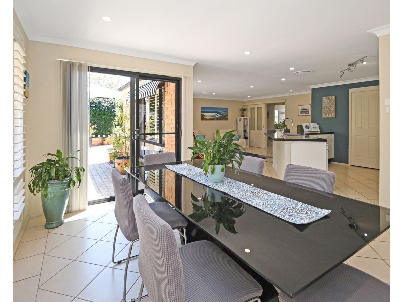 42 Stott Crescent, Callala Bay NSW 2540