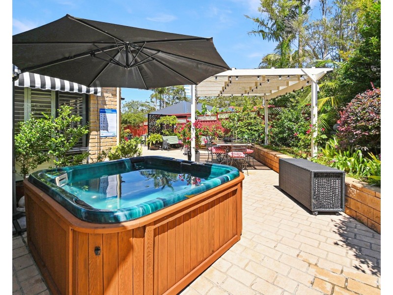 42 Stott Crescent, Callala Bay NSW 2540