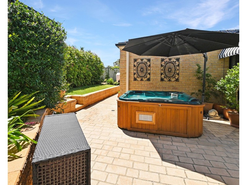 42 Stott Crescent, Callala Bay NSW 2540