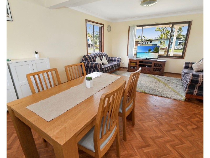 20 Callala Beach Road, Callala Beach NSW 2540