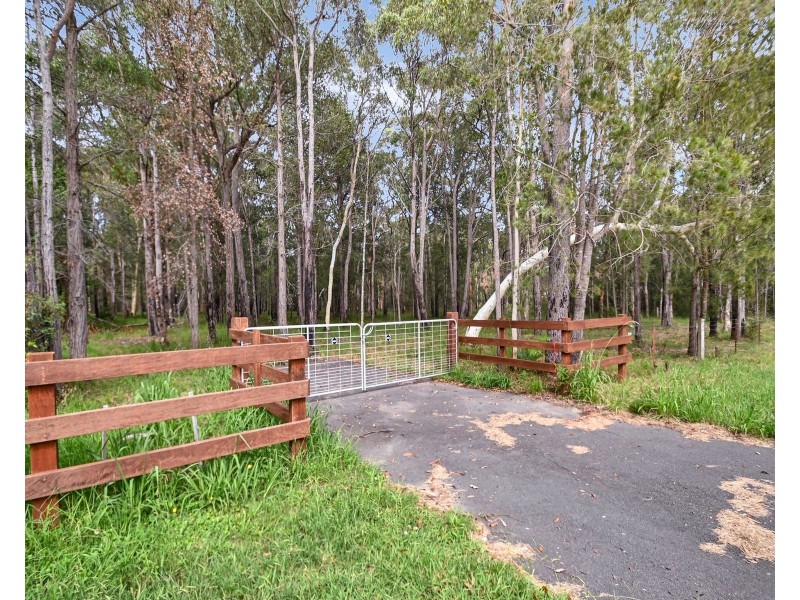 48 Mortimer Road, Falls Creek NSW 2540