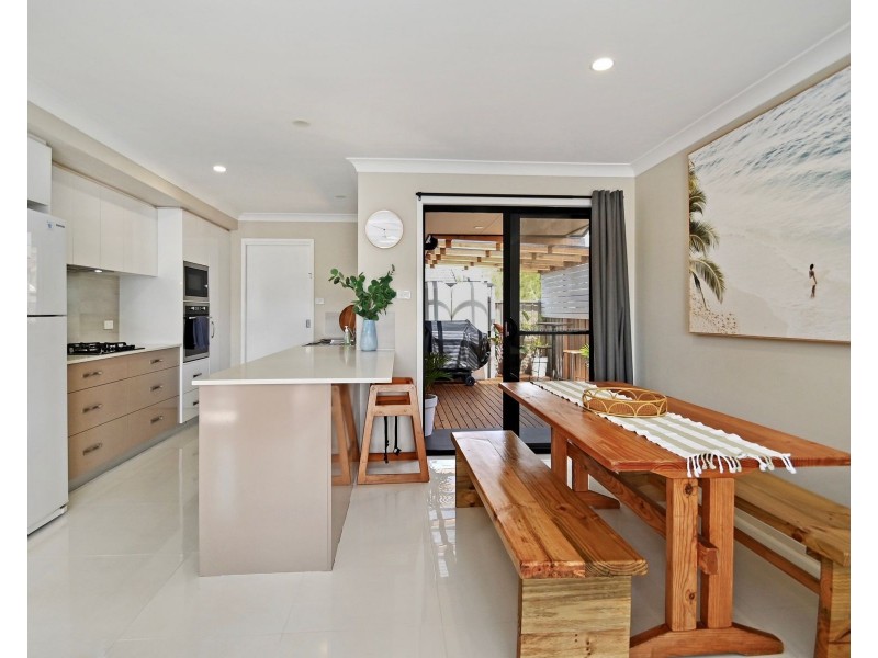 2/120 The Lake Circuit, Culburra Beach NSW 2540