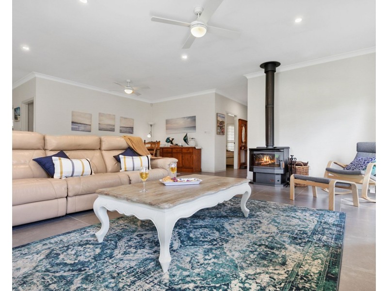 62 Lackersteen Street, Callala Bay NSW 2540