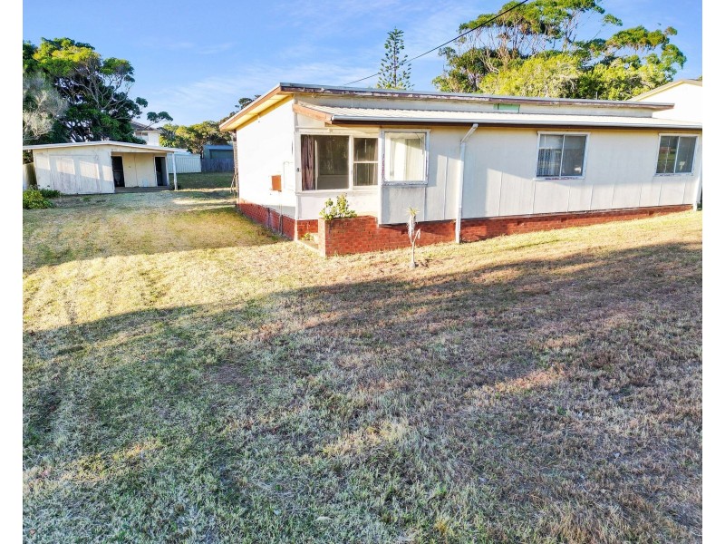 8 Broadview Avenue, Culburra Beach NSW 2540