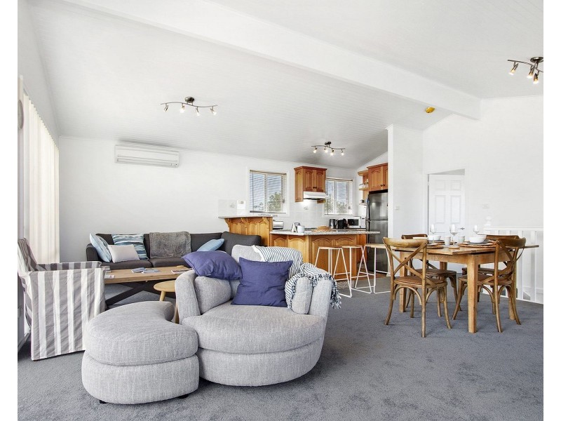 2/216 Penguins Head Road, Culburra Beach NSW 2540