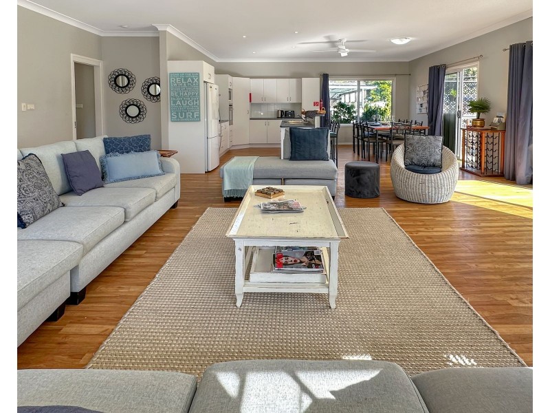 18 King George Street, Callala Beach NSW 2540