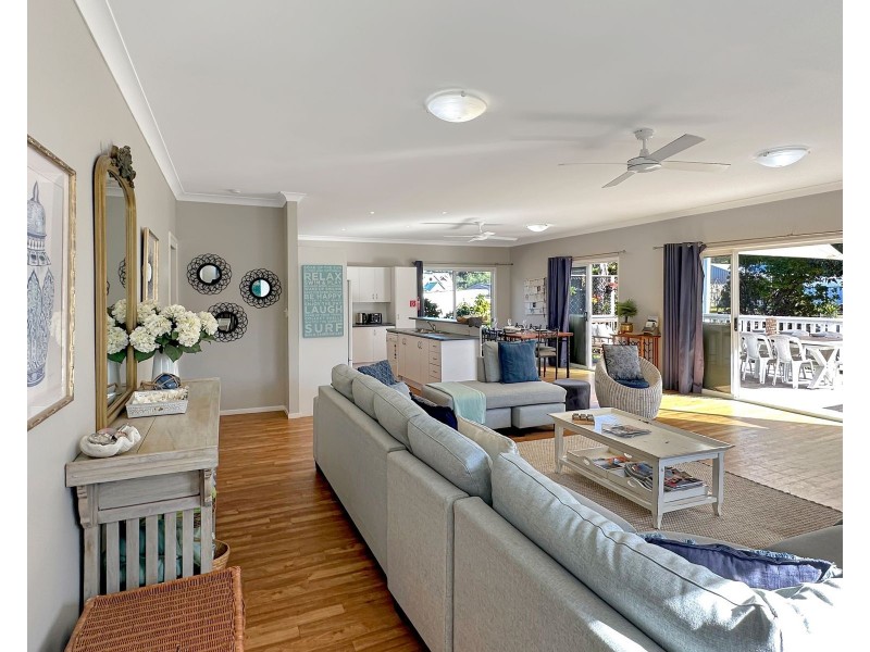 18 King George Street, Callala Beach NSW 2540