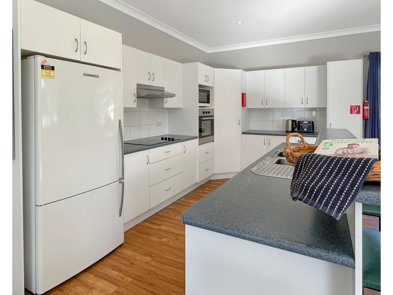 18 King George Street, Callala Beach NSW 2540