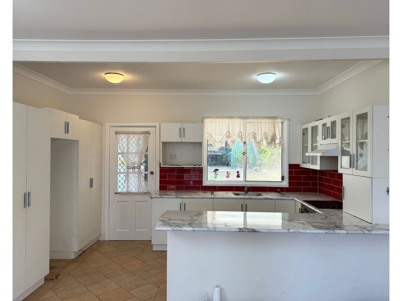 4 Jervis Street, Currarong NSW 2540