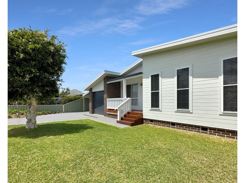 40 Tidy Close, Callala Bay NSW 2540