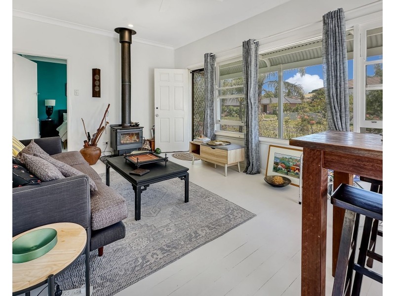 11 Lennox Road, Callala Beach NSW 2540