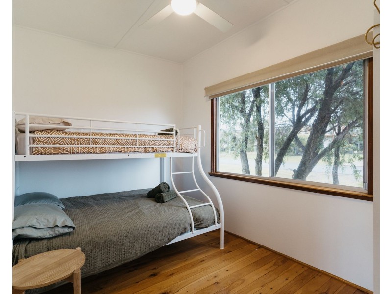 18 Broadview Avenue, Culburra Beach NSW 2540