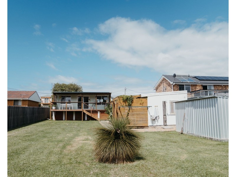 18 Broadview Avenue, Culburra Beach NSW 2540