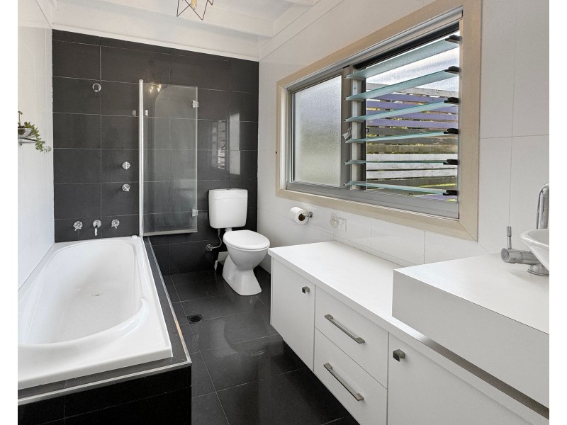101 Greenbank Grove, Culburra Beach NSW 2540