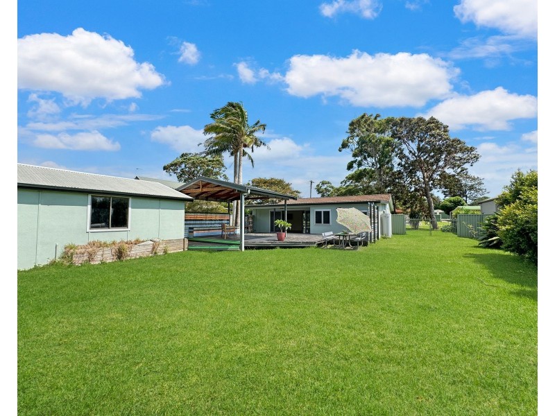 101 Greenbank Grove, Culburra Beach NSW 2540