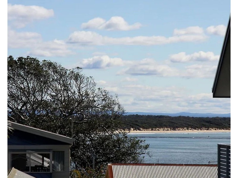 14 Piscator Avenue, Currarong NSW 2540