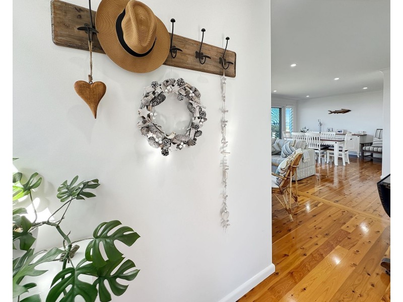 9 Quay Road, Callala Beach NSW 2540