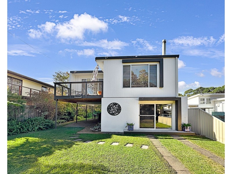 6 Mitchell Road, Callala Bay NSW 2540