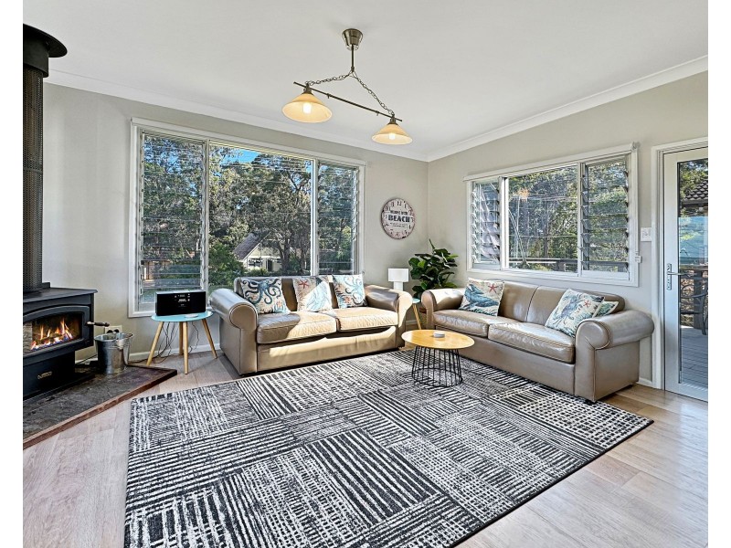 6 Mitchell Road, Callala Bay NSW 2540