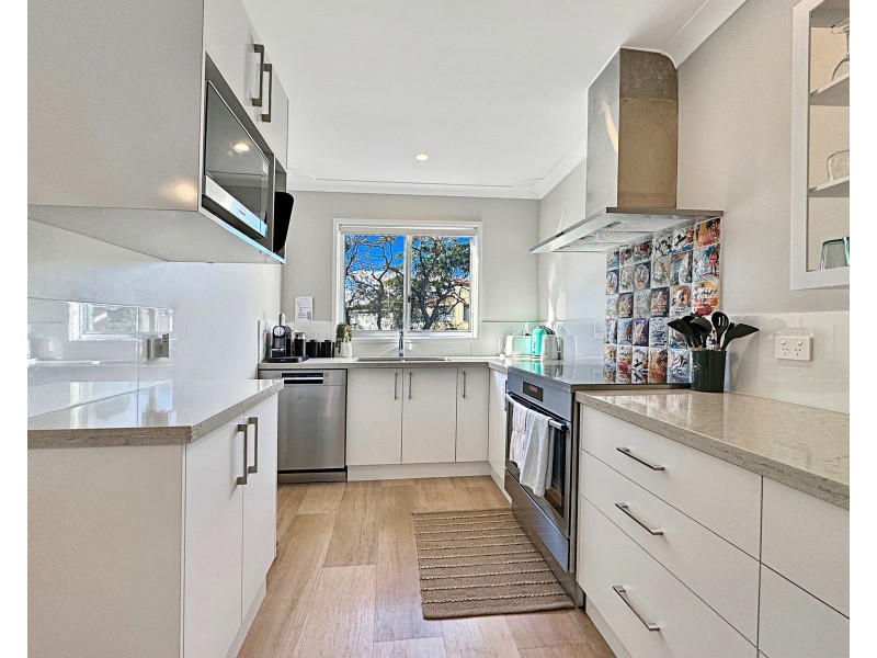 6 Mitchell Road, Callala Bay NSW 2540