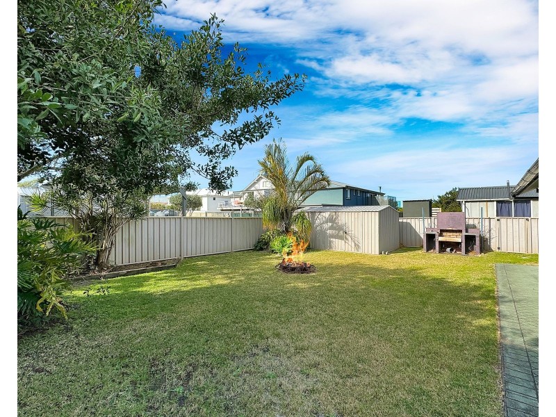 43 Lennox Road, Callala Beach NSW 2540