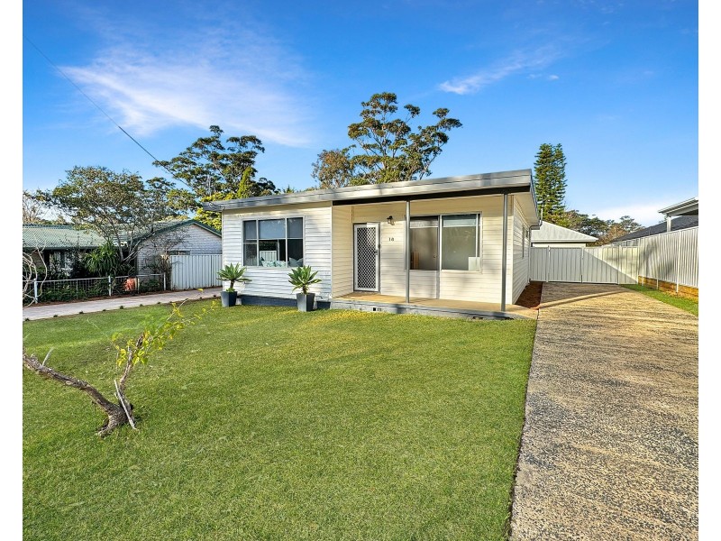 18 Chapman Street, Callala Bay NSW 2540