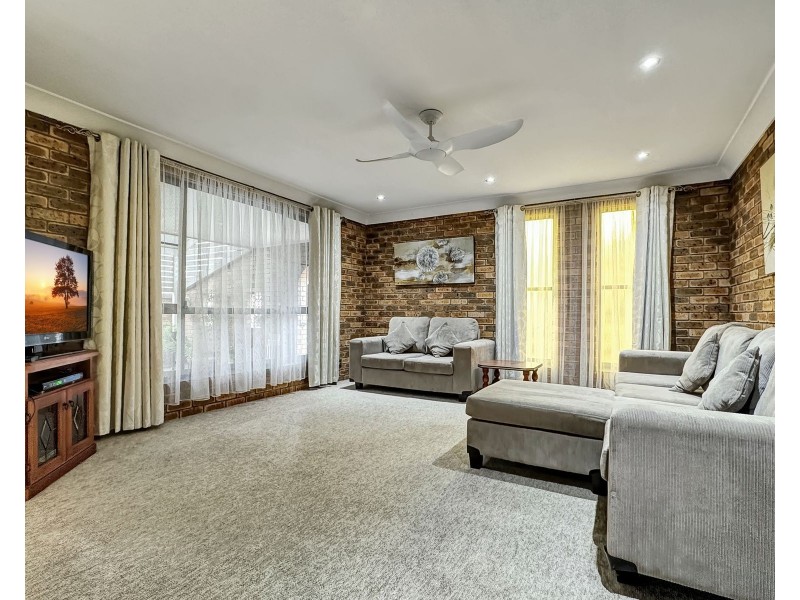 19 Queen Mary Street, Callala Beach NSW 2540