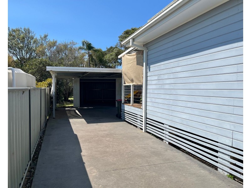 92 Prince Edward Avenue, Culburra Beach NSW 2540