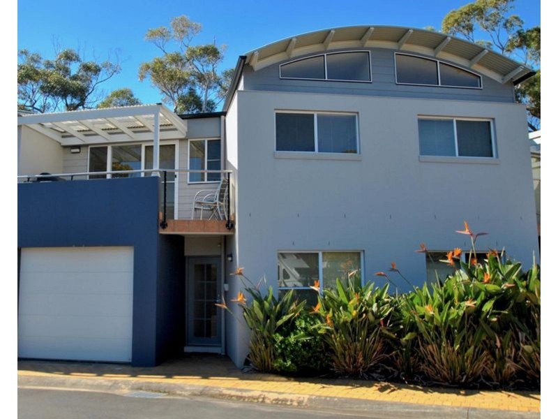 2/10 Monarch Place, Callala Bay NSW 2540