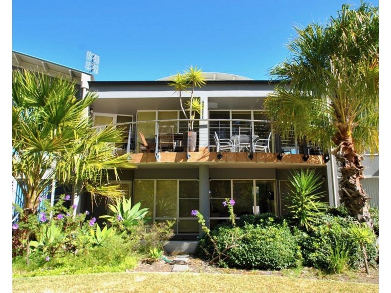 2/10 Monarch Place, Callala Bay NSW 2540