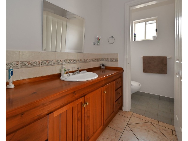 31 Emmett Street, Callala Bay NSW 2540