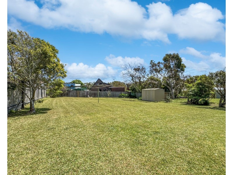 5 Broadview Avenue, Culburra Beach NSW 2540