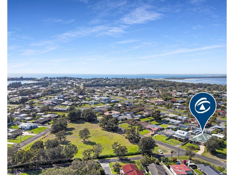 1 The Triangle, Culburra Beach NSW 2540