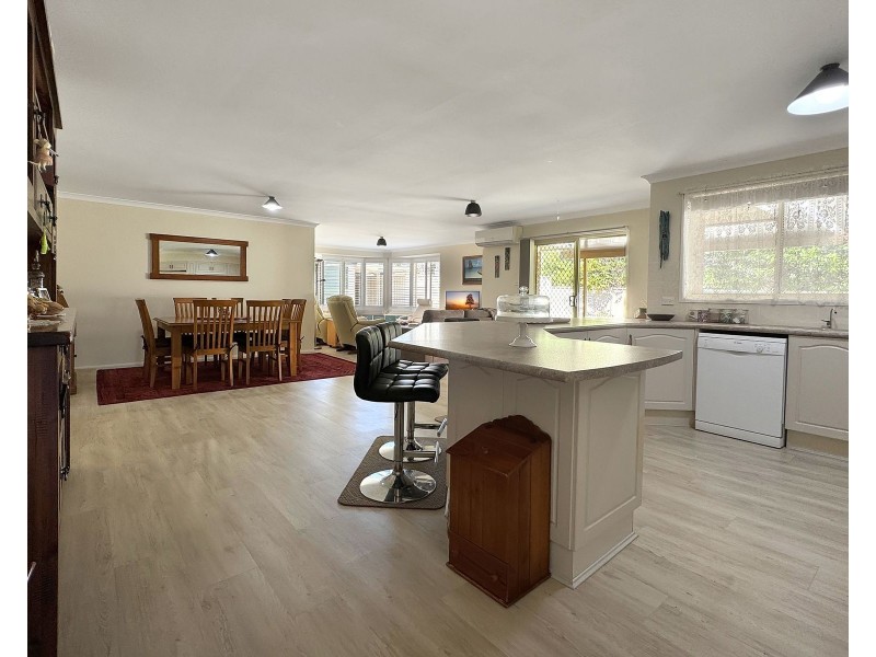 1 The Triangle, Culburra Beach NSW 2540