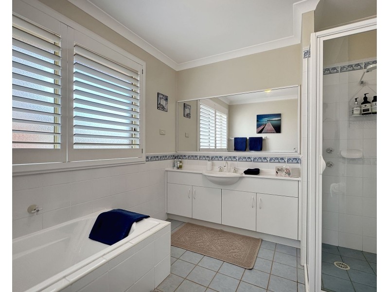 1 The Triangle, Culburra Beach NSW 2540