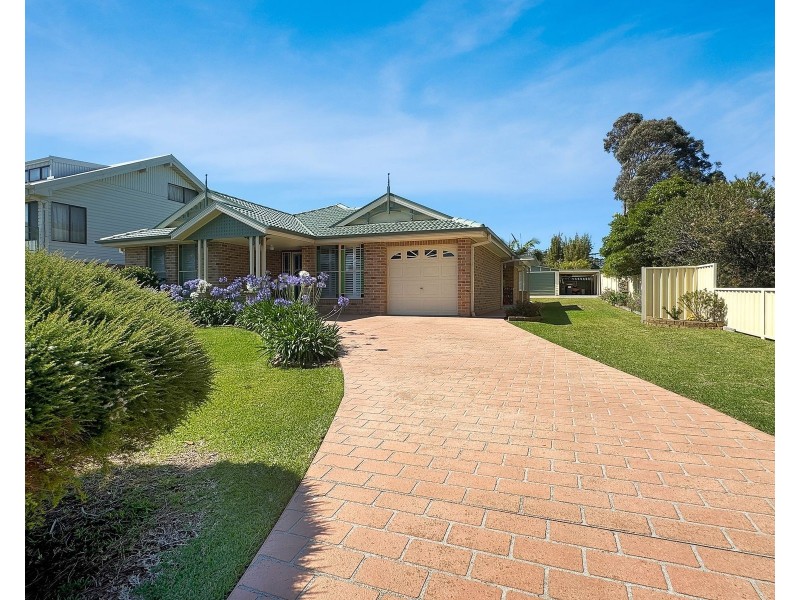 1 The Triangle, Culburra Beach NSW 2540