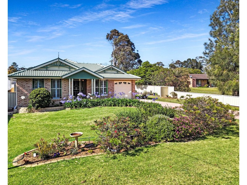 1 The Triangle, Culburra Beach NSW 2540
