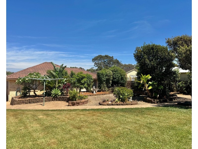 6 Penguin Heads Road, Culburra Beach NSW 2540