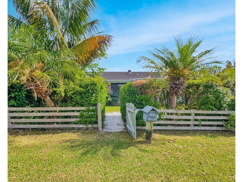 48 Osterley Avenue, Orient Point NSW 2540
