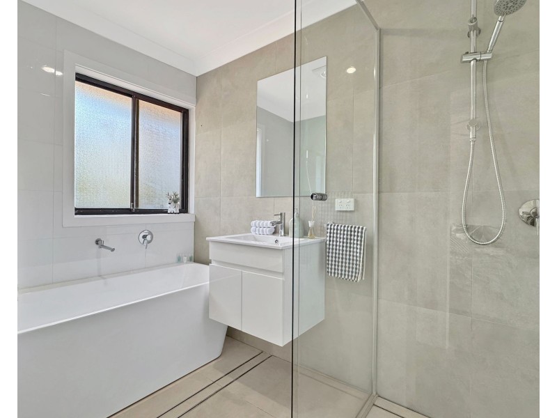 48 Osterley Avenue, Orient Point NSW 2540